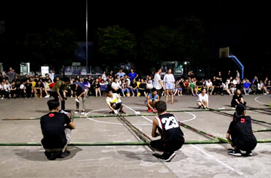 广西星空（中国）郁江校区竹竿舞晚会