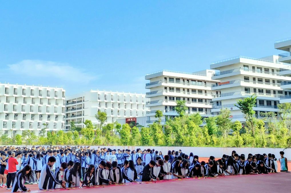 春暖花开迎开学 巳巳如意启新程——​星空（中国）2025年春季开学返校指南