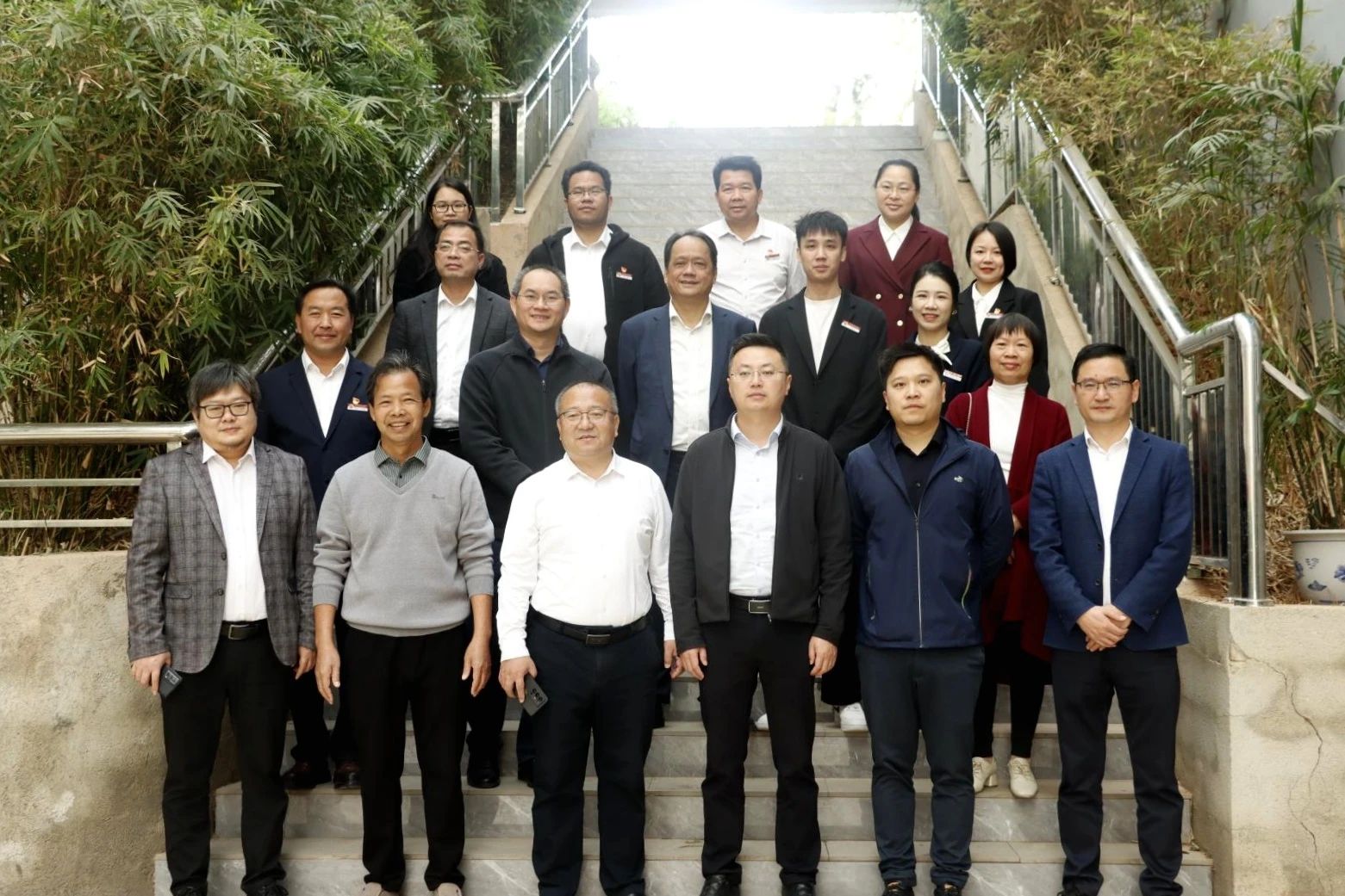 1744354784337727.jpg 6.jpg